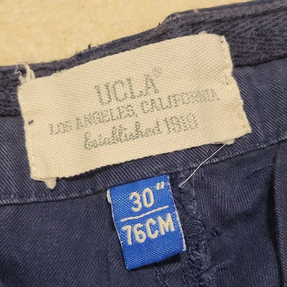 UCLA University Los Angeles California Mens Size 30 Chino‎ Navy Cotton Shorts